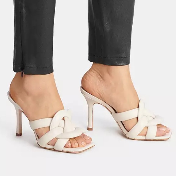 Coach heels 7.5 - Picture 1 of 1